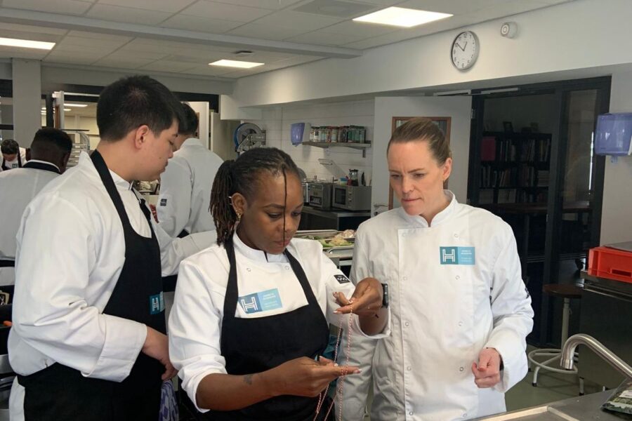 Geen volledige koksopleiding, wel les van professionals? Kies voor onze Kook Modules!